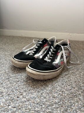 Vans Low-Top Floral Skate Shoes - Black & Multicolor